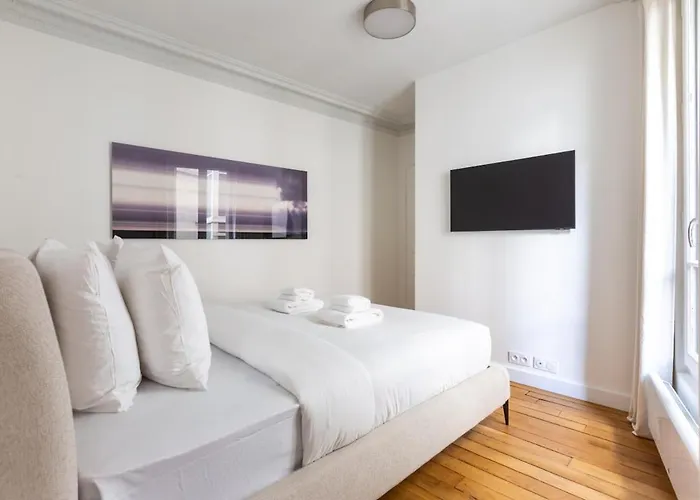 Appartement Eiffel Tower Invalides Renovated Parijs