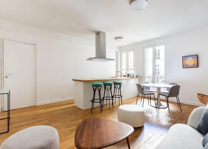 Appartement Eiffel Tower Invalides Renovated *